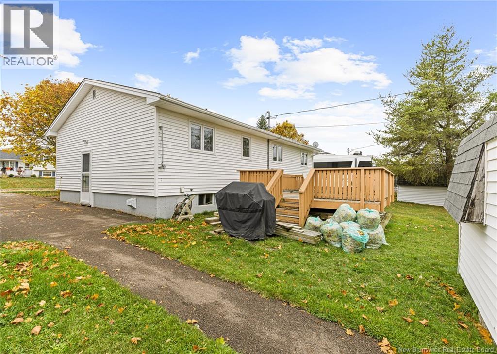 75 Notingham Drive, Moncton, New Brunswick  E1A 5J9 - Photo 9 - NB129362