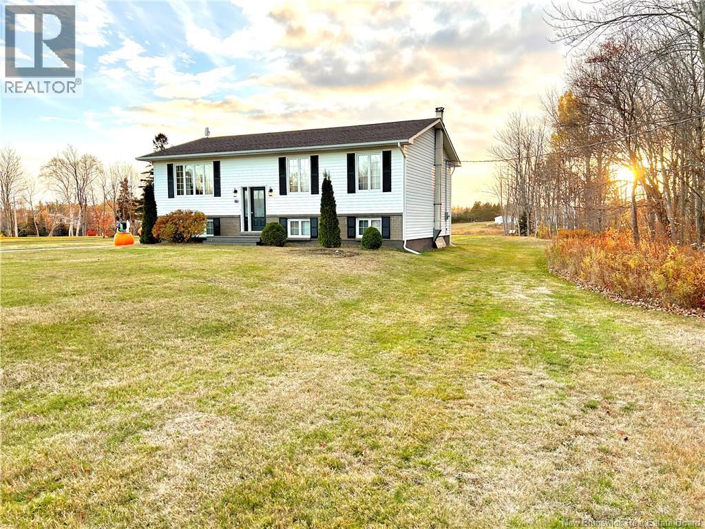 15 Ch. Manuel, Baie-Sainte-Anne, New Brunswick  E9A 1G3 - Photo 2 - NB129469