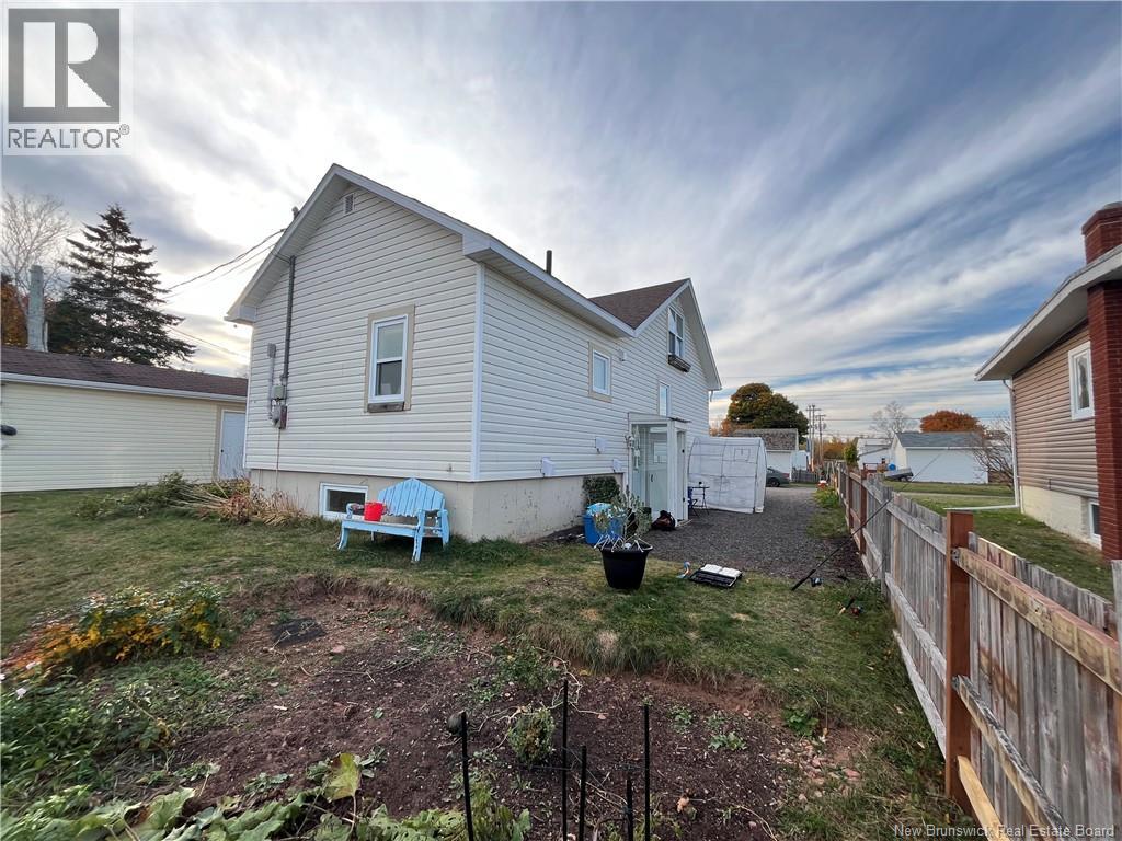 144 Des Saules, Shippagan, New Brunswick  E8S 1K5 - Photo 4 - NB129394