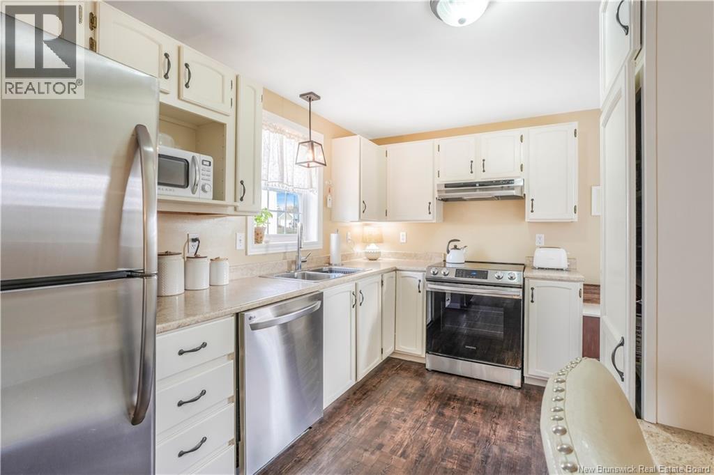 235 Mcnight Street, Fredericton, New Brunswick  E3A 9R6 - Photo 13 - NB129470