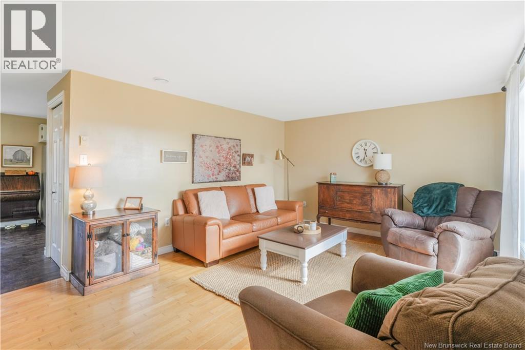 235 Mcnight Street, Fredericton, New Brunswick  E3A 9R6 - Photo 16 - NB129470