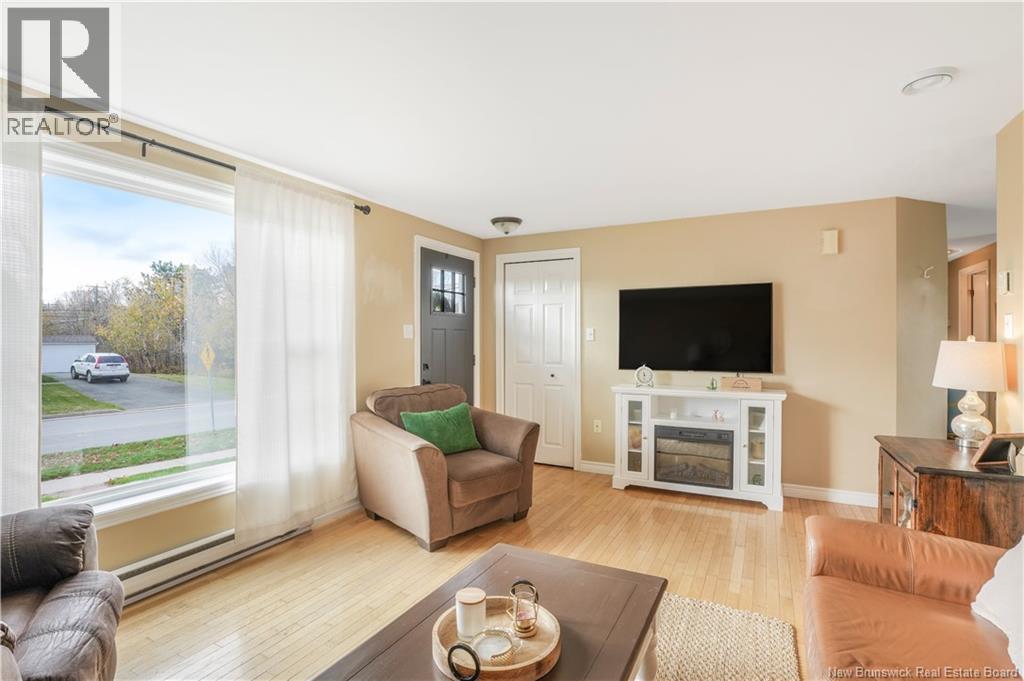 235 Mcnight Street, Fredericton, New Brunswick  E3A 9R6 - Photo 19 - NB129470