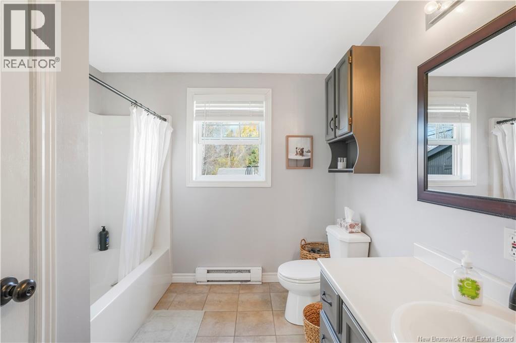 235 Mcnight Street, Fredericton, New Brunswick  E3A 9R6 - Photo 21 - NB129470