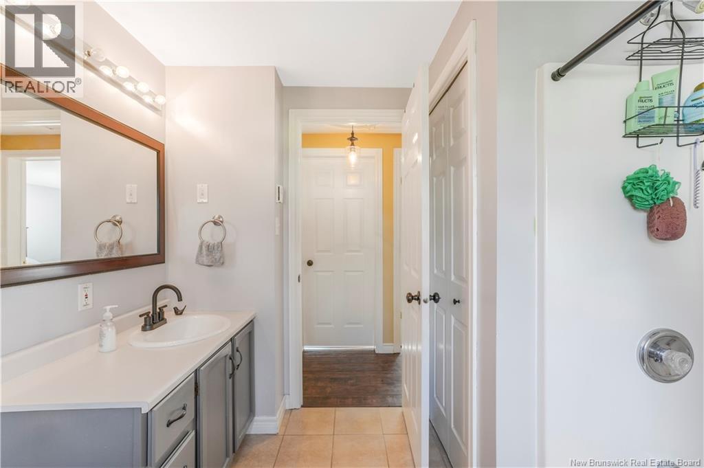 235 Mcnight Street, Fredericton, New Brunswick  E3A 9R6 - Photo 22 - NB129470