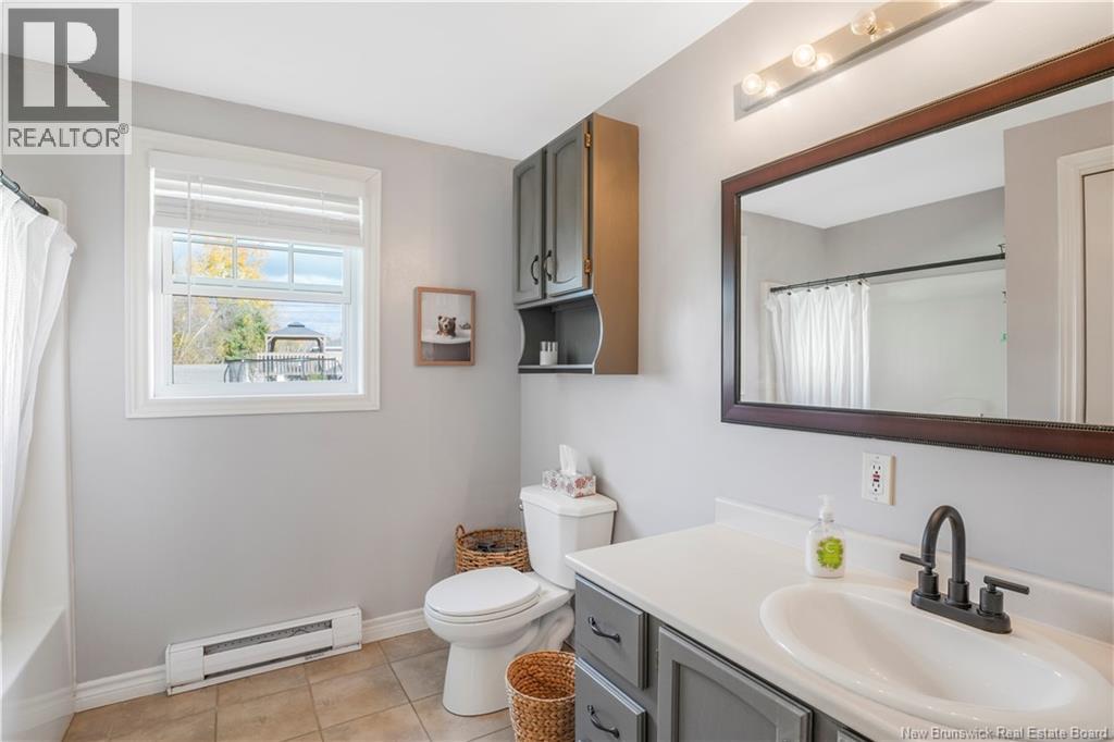 235 Mcnight Street, Fredericton, New Brunswick  E3A 9R6 - Photo 29 - NB129470