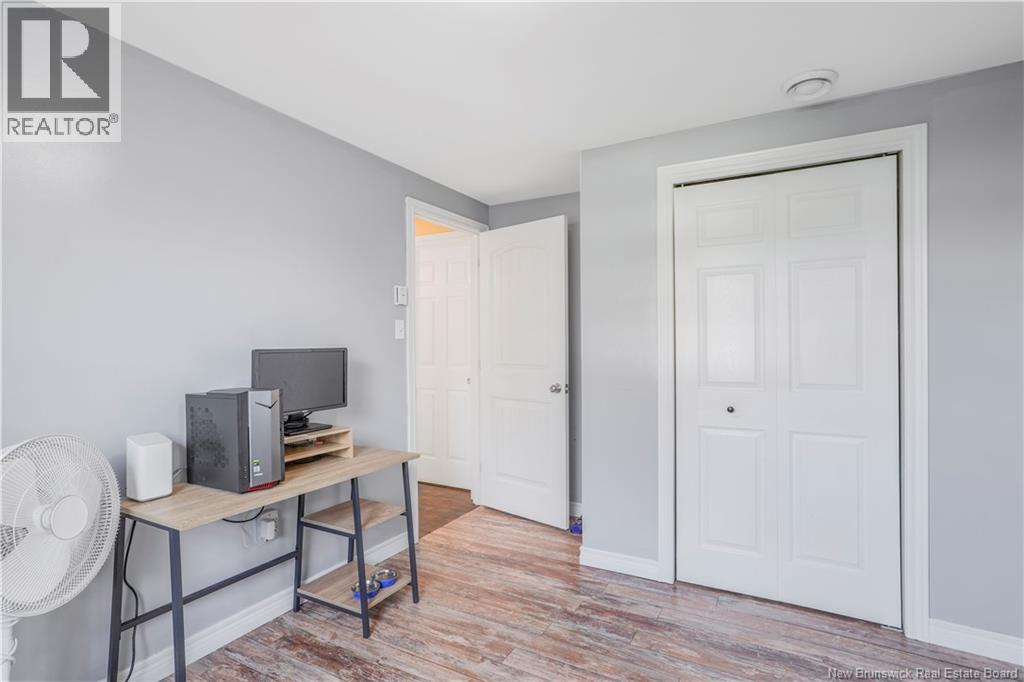 235 Mcnight Street, Fredericton, New Brunswick  E3A 9R6 - Photo 30 - NB129470