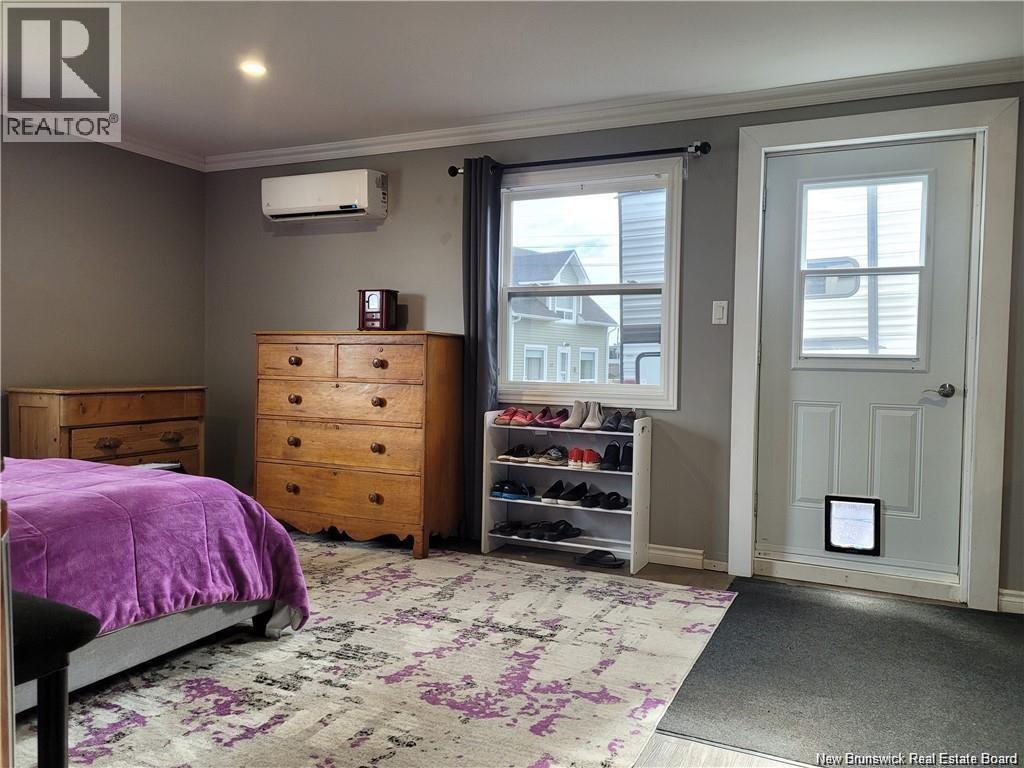 563 Rue Principale, Pointe-Verte, New Brunswick  E8J 3A2 - Photo 19 - NB129393