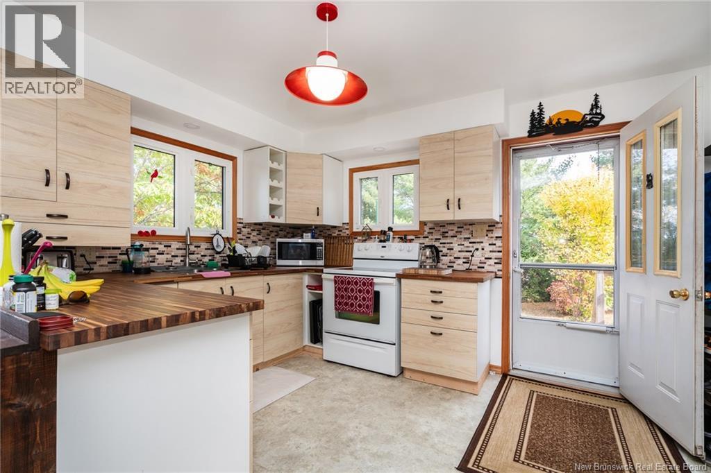 16 Pine Tree Lane, Youngs Cove, New Brunswick  E4C 2M6 - Photo 3 - NB129479