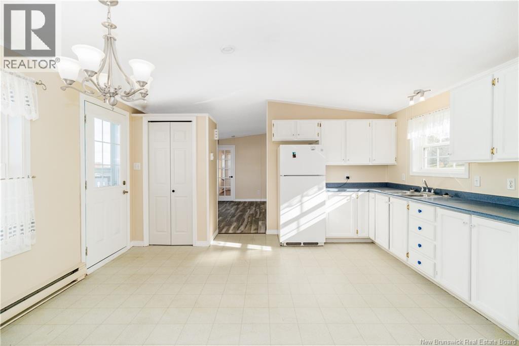 31 Sherry's Lane, Fredericton, New Brunswick E3C 8H1 - Photo 3 - NB129484