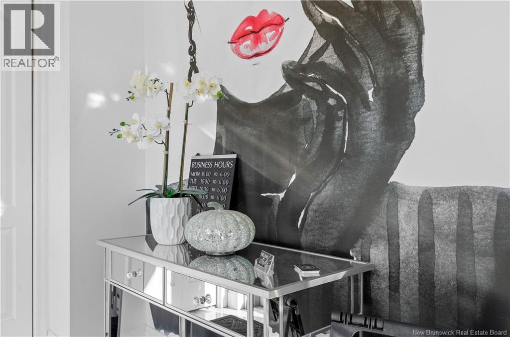 215 Queen Street, Fredericton, New Brunswick  E3B 0Y2 - Photo 20 - NB128830