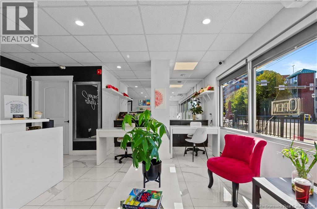 215 Queen Street, Fredericton, New Brunswick  E3B 0Y2 - Photo 4 - NB128830
