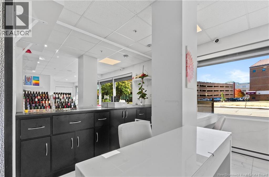 215 Queen Street, Fredericton, New Brunswick  E3B 0Y2 - Photo 8 - NB128830
