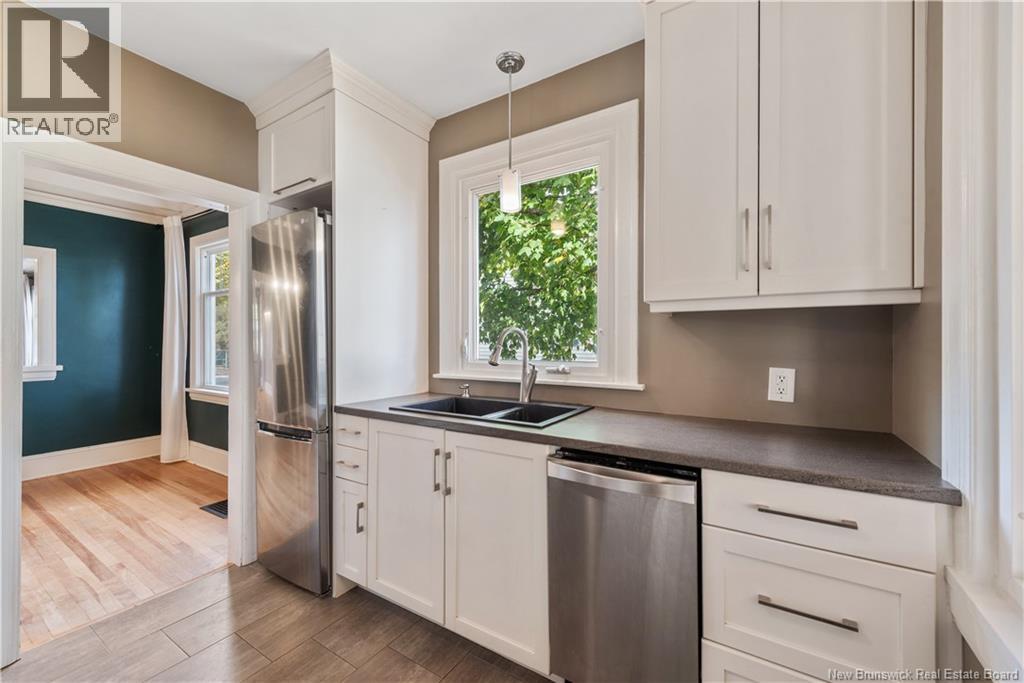 244 Salisbury Road, Moncton, New Brunswick E1E 1A7 - Photo 10 - NB128999