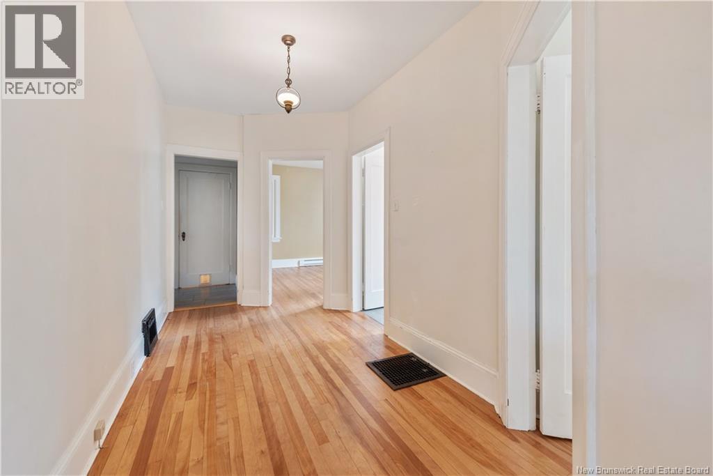 244 Salisbury Road, Moncton, New Brunswick E1E 1A7 - Photo 17 - NB128999