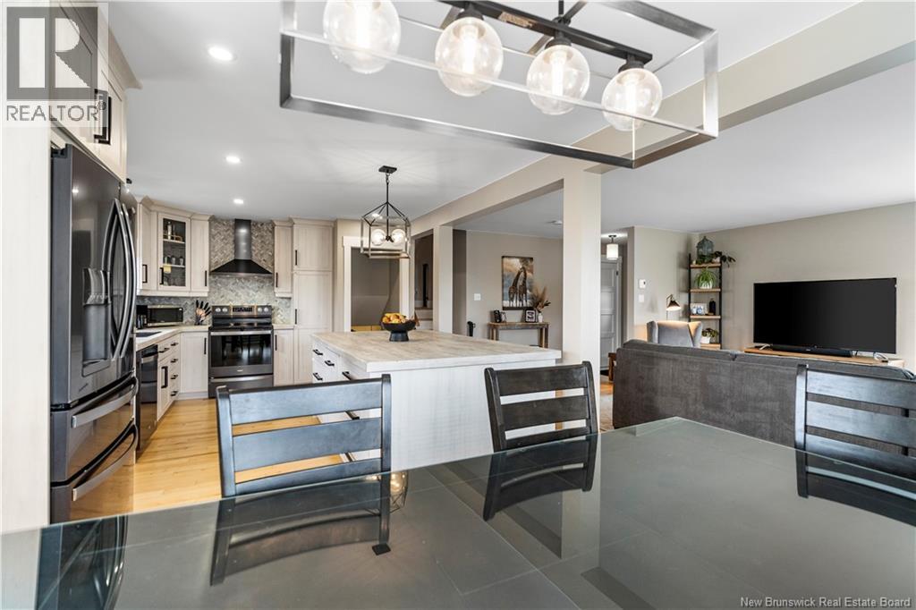 125 Roche, Bathurst, New Brunswick  E2A 3E5 - Photo 11 - NB129567