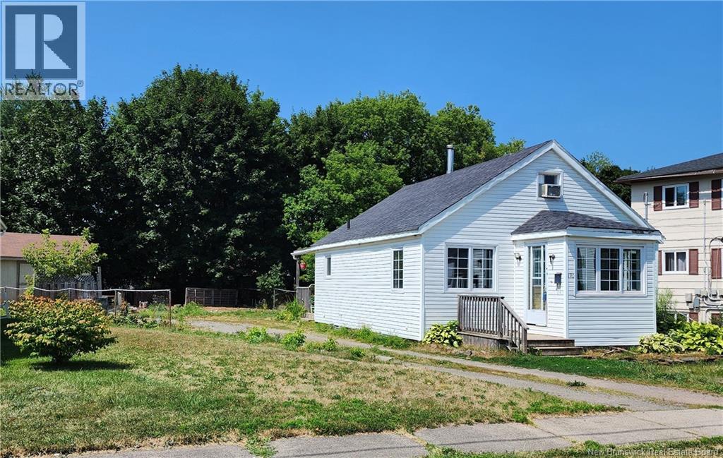 190 Broadway Street, Moncton, New Brunswick  E1A 3Y4 - Photo 2 - NB129573