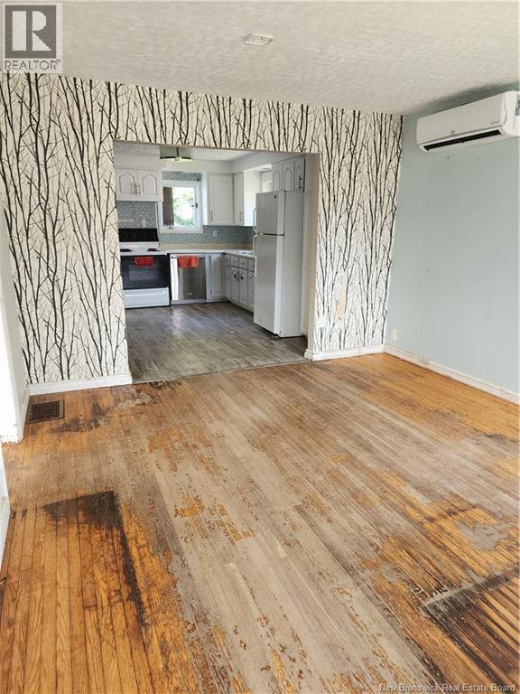 190 Broadway Street, Moncton, New Brunswick  E1A 3Y4 - Photo 4 - NB129573