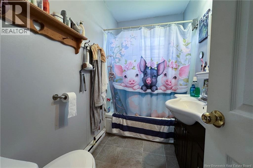 128 York Street, Sackville, New Brunswick  E4L 4S1 - Photo 8 - NB129601