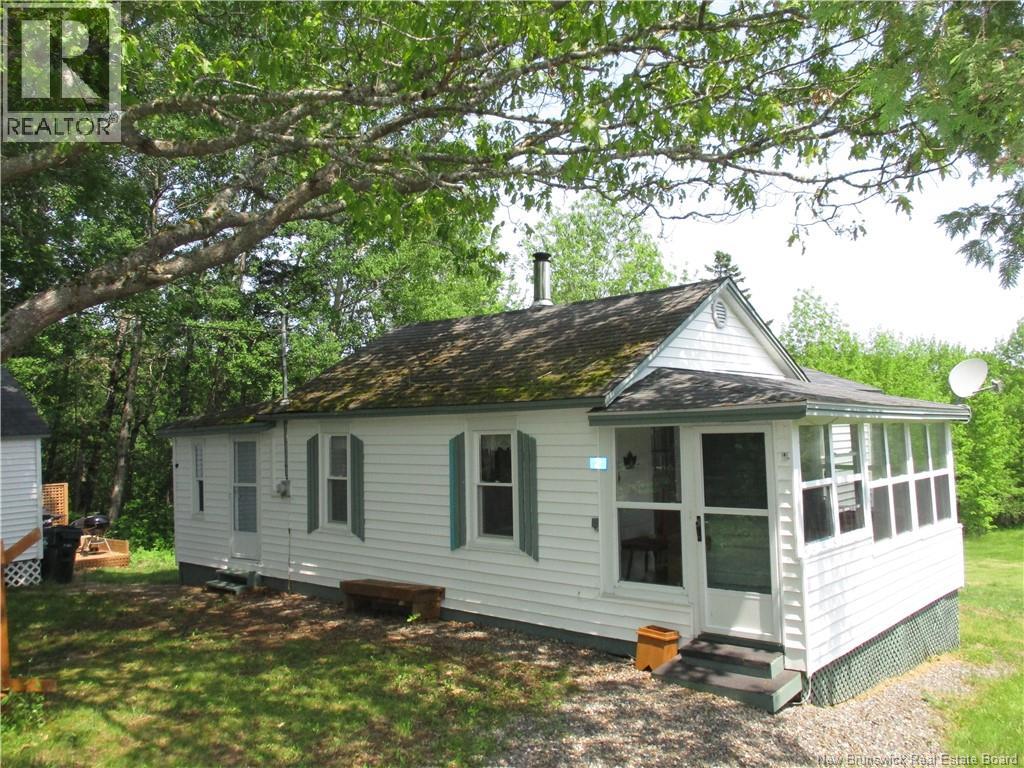 2 BOGLE Road, Central Greenwich, New Brunswick
