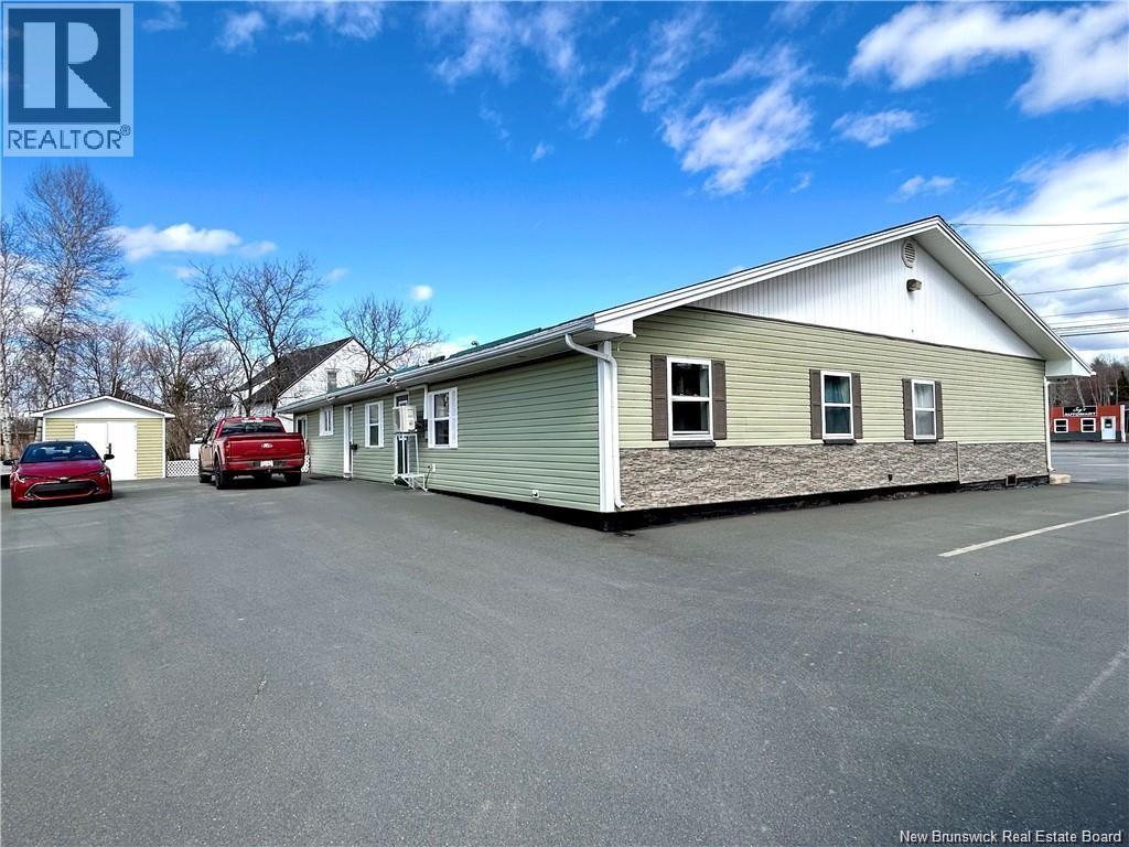 369 Water Street, Miramichi, New Brunswick  E1V 3G6 - Photo 2 - NB129628