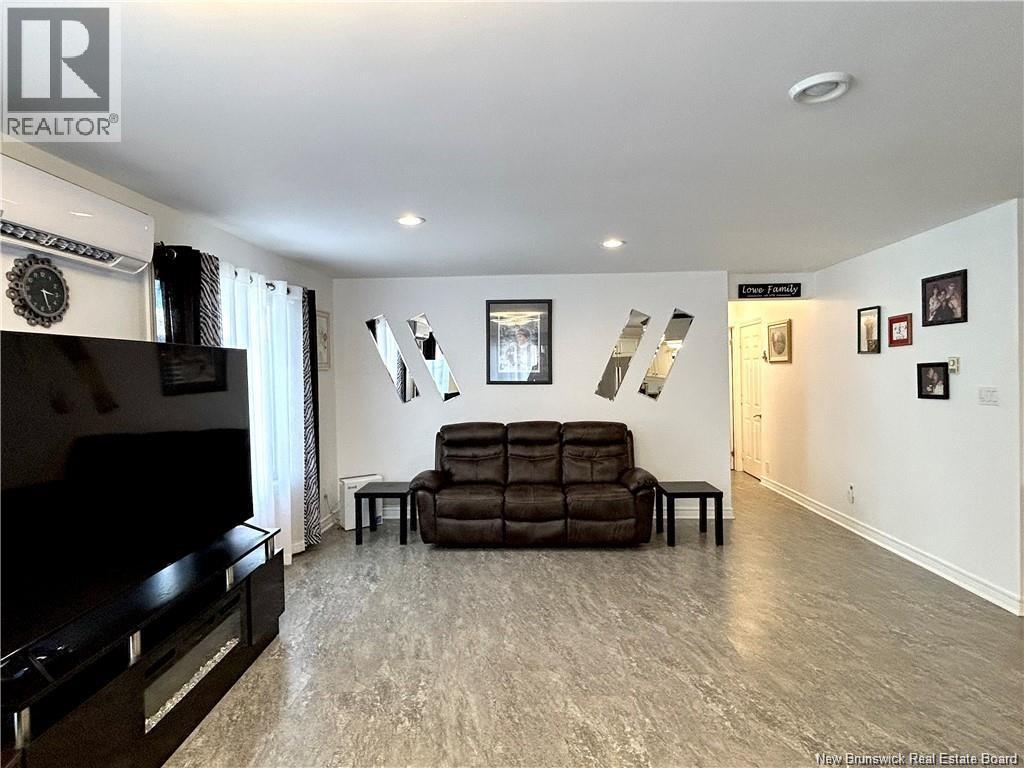 369 Water Street, Miramichi, New Brunswick  E1V 3G6 - Photo 11 - NB129627