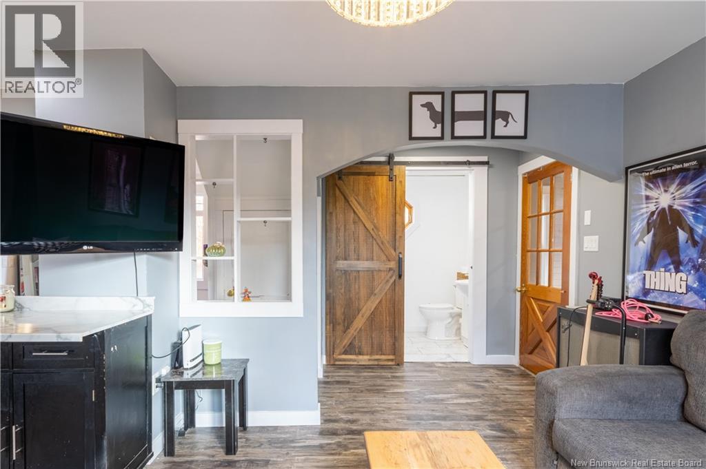 54 Pleasant Avenue, Mcadam, New Brunswick E6J 1G4 - Photo 12 - NB129278