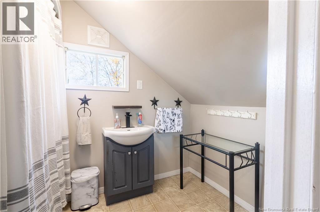 54 Pleasant Avenue, Mcadam, New Brunswick E6J 1G4 - Photo 29 - NB129278