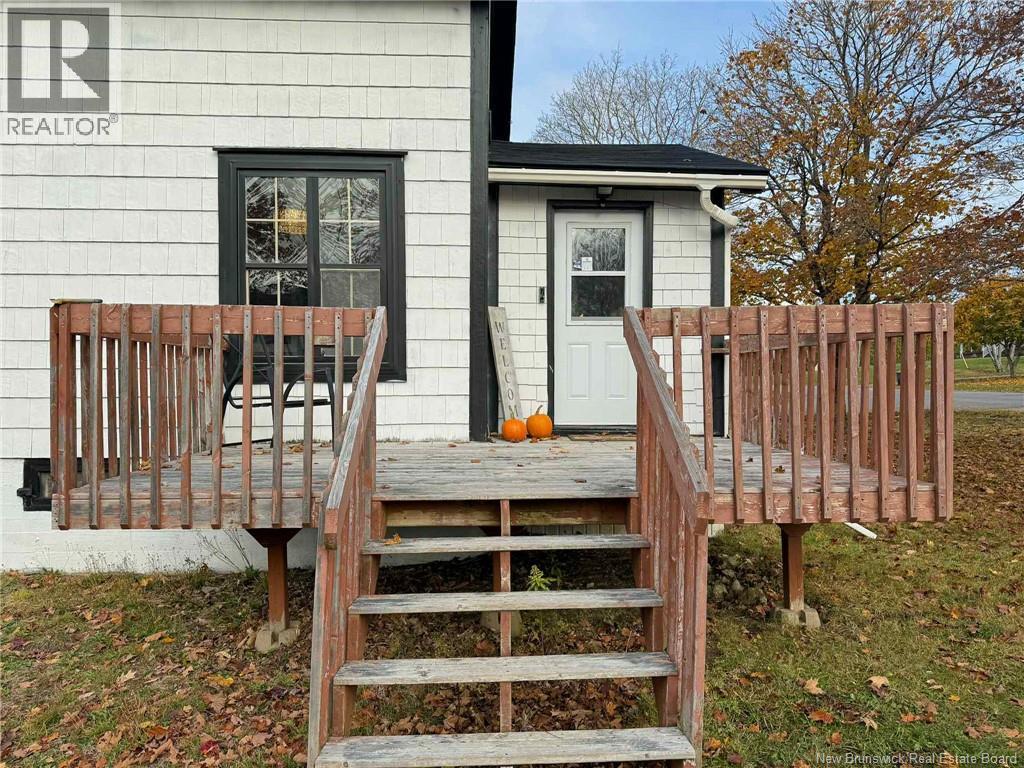 54 Pleasant Avenue, Mcadam, New Brunswick E6J 1G4 - Photo 5 - NB129278