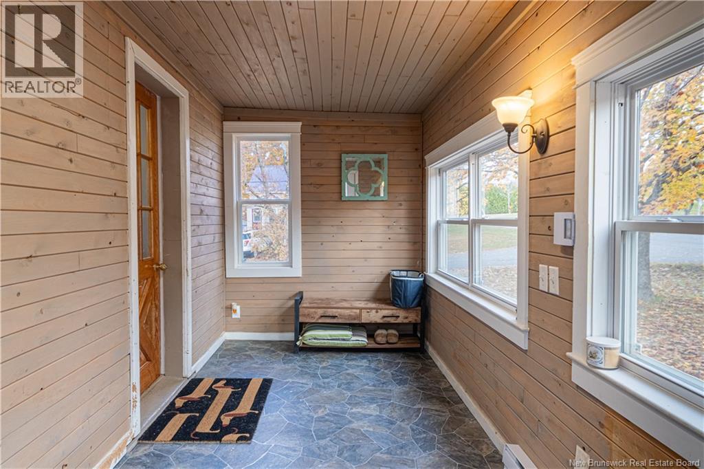 54 Pleasant Avenue, Mcadam, New Brunswick E6J 1G4 - Photo 7 - NB129278