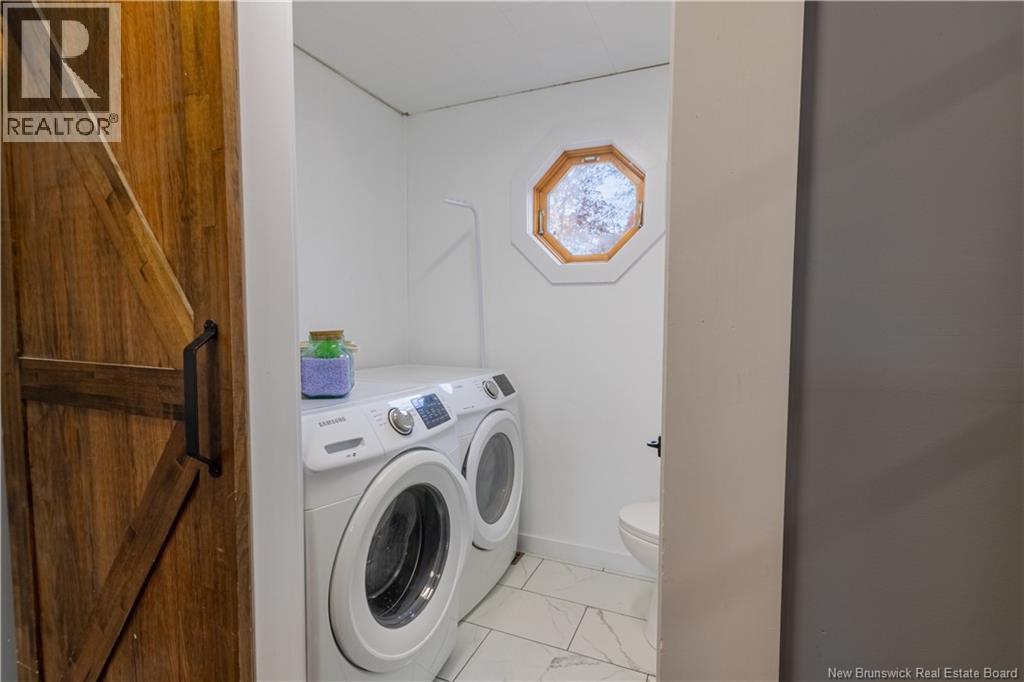 54 Pleasant Avenue, Mcadam, New Brunswick E6J 1G4 - Photo 9 - NB129278