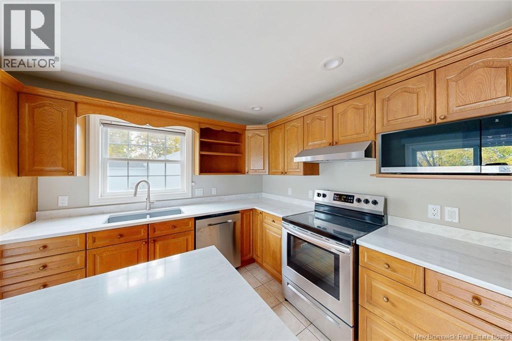 65 Aquarius Street, Fredericton, New Brunswick  E3B 8P5 - Photo 11 - NB129521