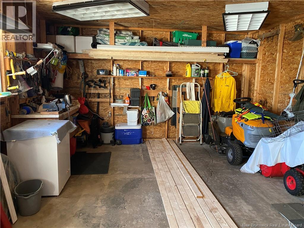 24 Montreux Street, Moncton, New Brunswick E1H 2Y9 - Photo 21 - NB129621