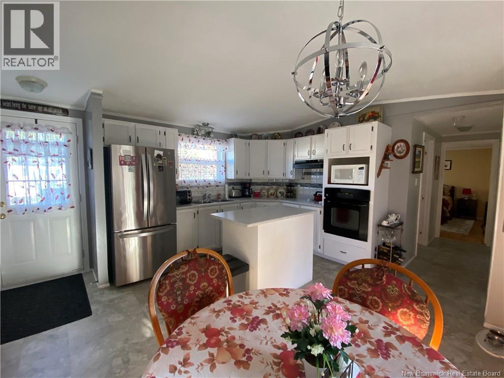 24 Montreux Street, Moncton, New Brunswick E1H 2Y9 - Photo 7 - NB129621