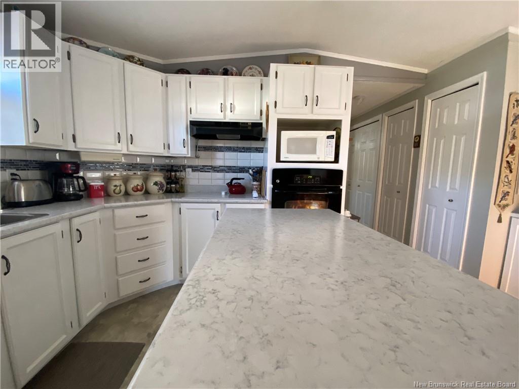 24 Montreux Street, Moncton, New Brunswick E1H 2Y9 - Photo 9 - NB129621