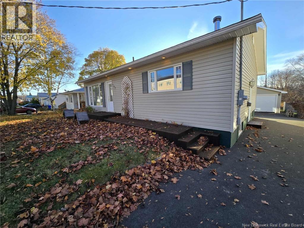 780 Donald Street, Bathurst, New Brunswick  E2A 1N5 - Photo 10 - NB129637