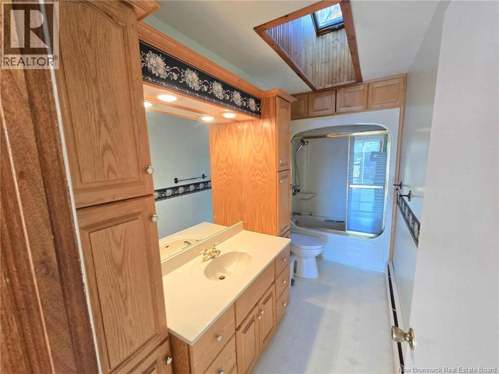 780 Donald Street, Bathurst, New Brunswick  E2A 1N5 - Photo 28 - NB129637