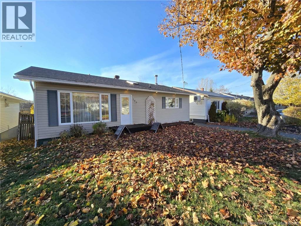 780 Donald Street, Bathurst, New Brunswick  E2A 1N5 - Photo 5 - NB129637