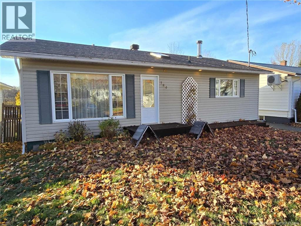 780 Donald Street, Bathurst, New Brunswick  E2A 1N5 - Photo 6 - NB129637