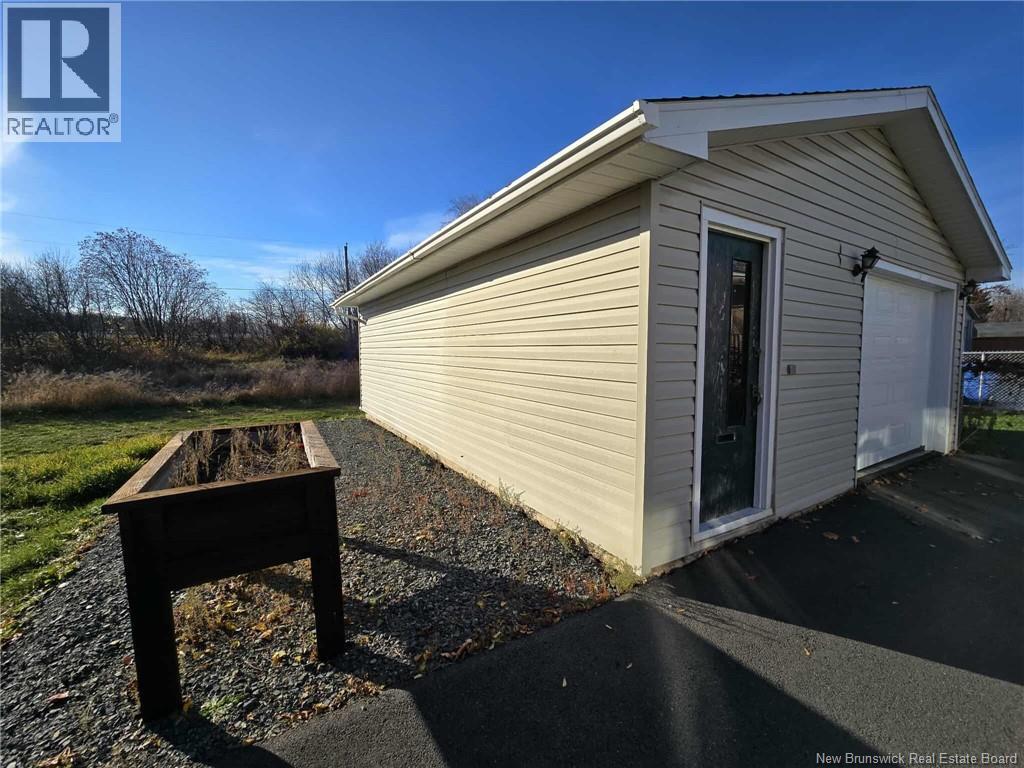 780 Donald Street, Bathurst, New Brunswick  E2A 1N5 - Photo 8 - NB129637