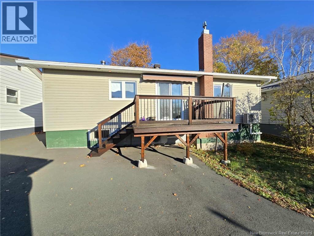 780 Donald Street, Bathurst, New Brunswick  E2A 1N5 - Photo 9 - NB129637