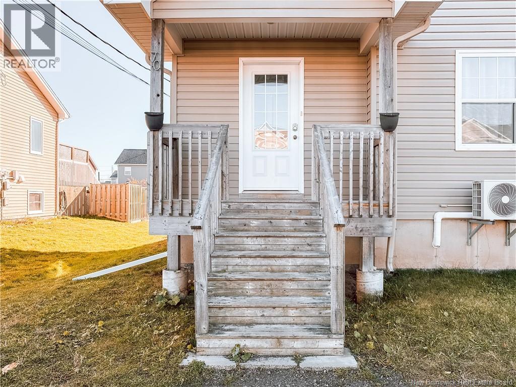70 Gambia, Moncton, New Brunswick  E1G 5K7 - Photo 2 - NB129613