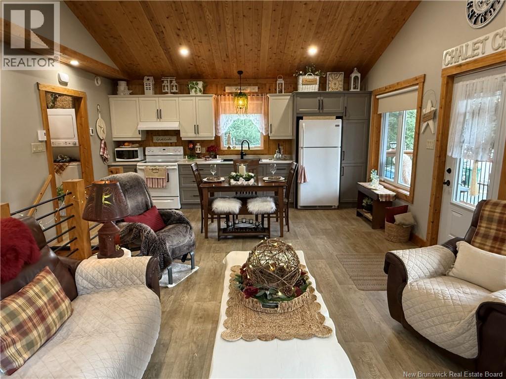 101 Coombes Road, Grand-Sault/grand Falls, New Brunswick E7E 2P8 - Photo 17 - NB129655