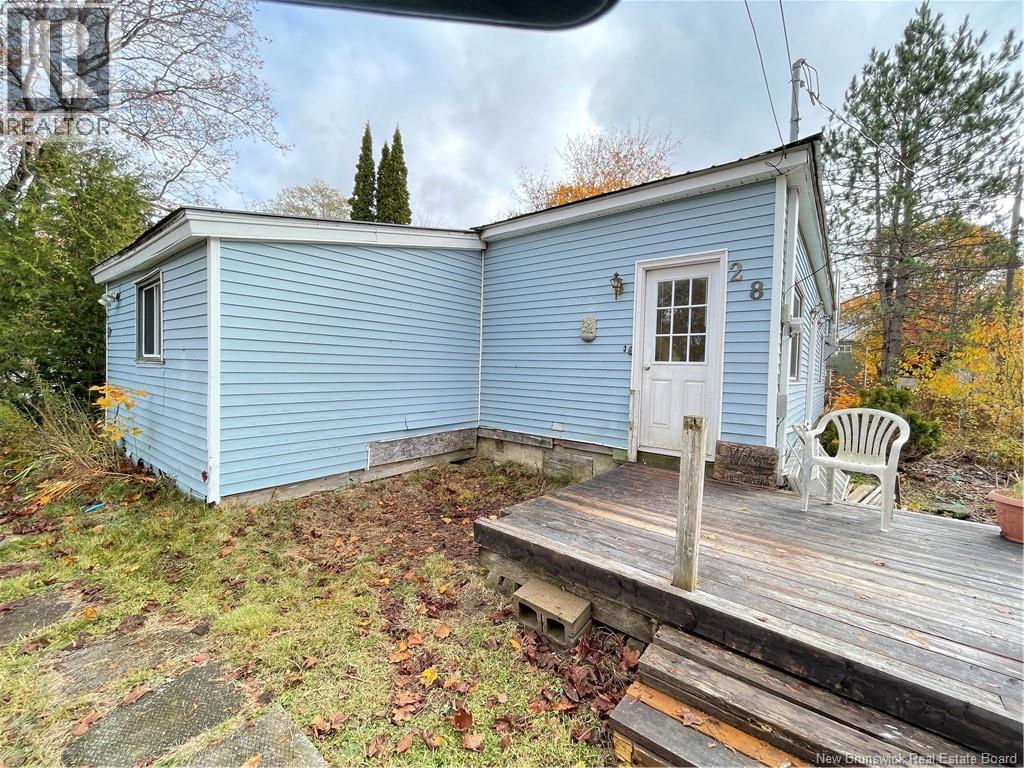 28 First Avenue, Mcadam, New Brunswick E6J 1S4 - Photo 14 - NB129452