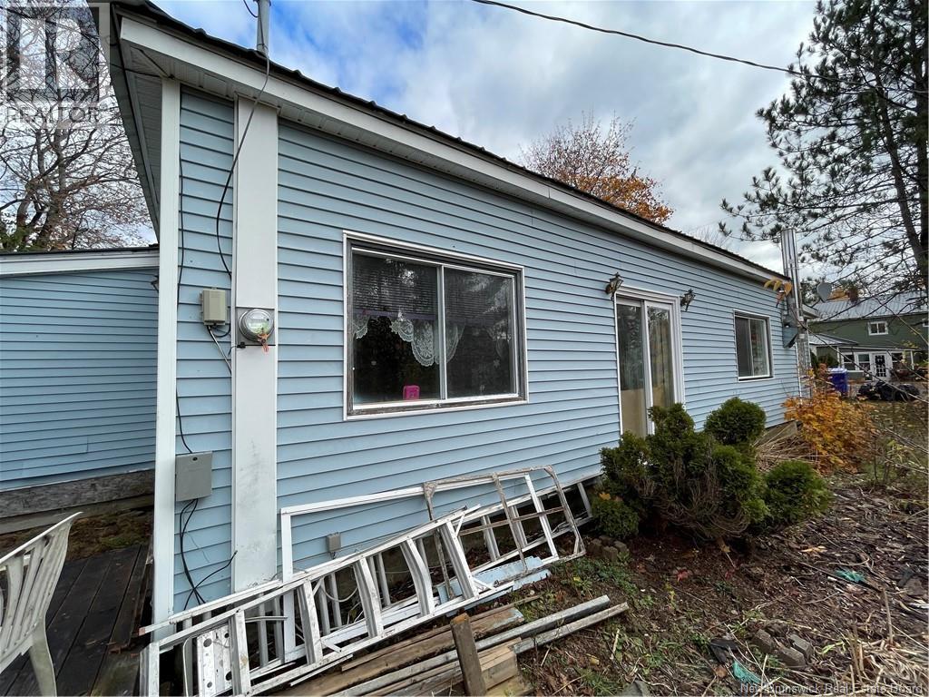 28 First Avenue, Mcadam, New Brunswick E6J 1S4 - Photo 16 - NB129452
