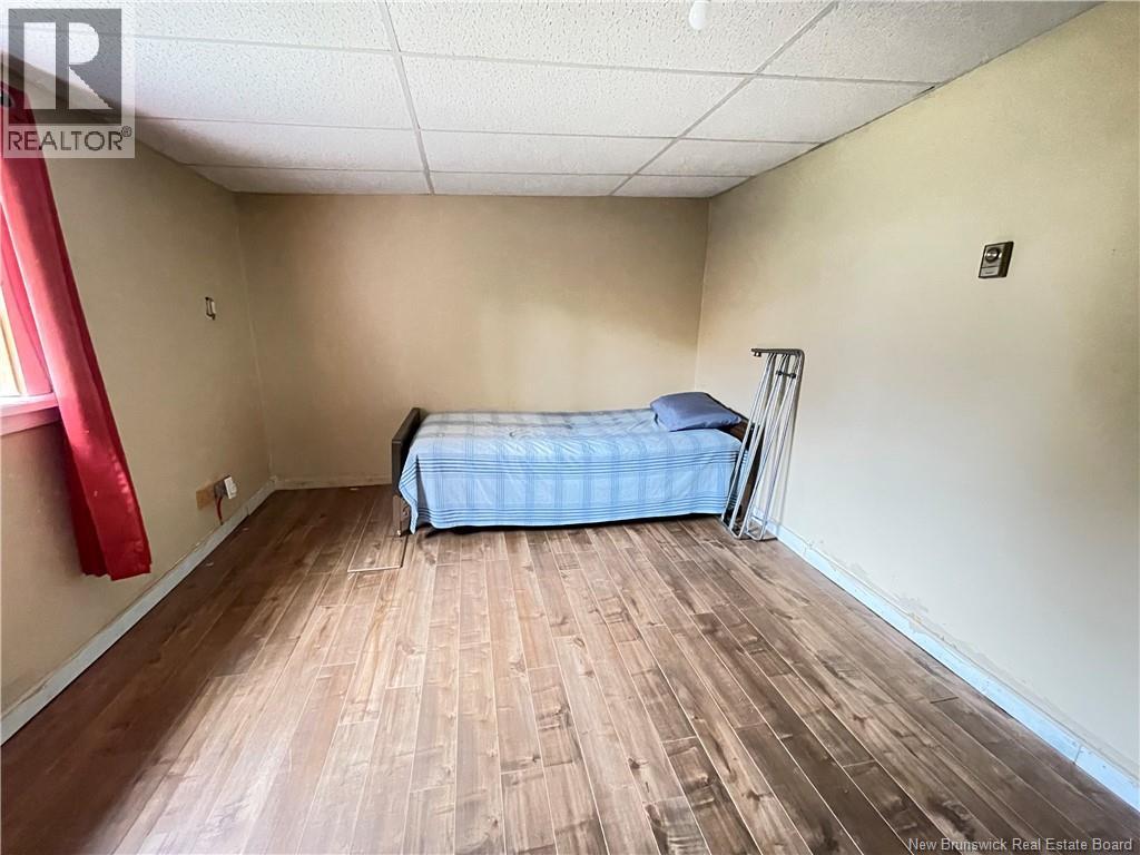 28 First Avenue, Mcadam, New Brunswick E6J 1S4 - Photo 8 - NB129452