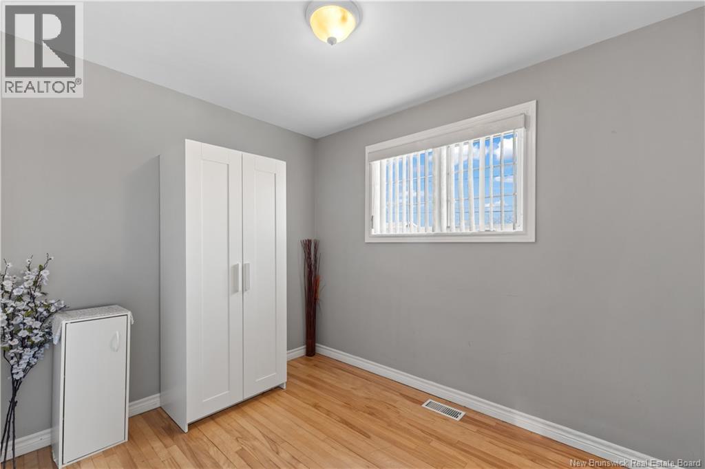 61 Mapleton, Moncton, New Brunswick E1C 7W6 - Photo 17 - NB129443