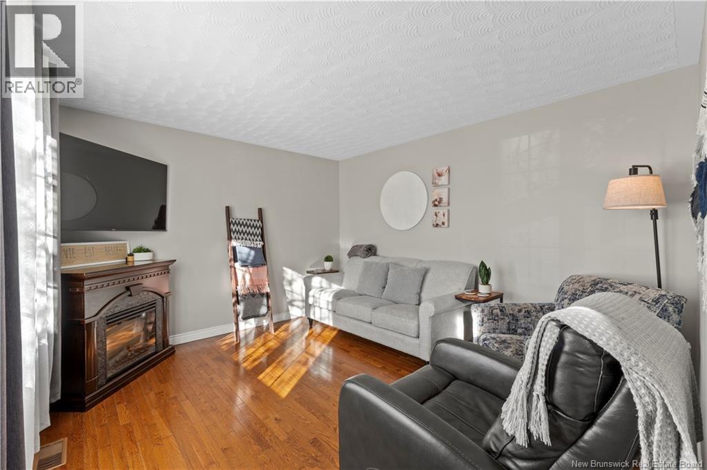 61 Mapleton, Moncton, New Brunswick E1C 7W6 - Photo 8 - NB129443