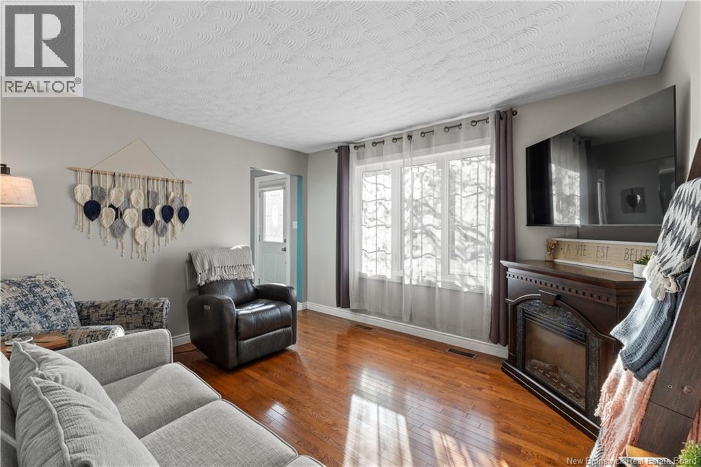 61 Mapleton, Moncton, New Brunswick E1C 7W6 - Photo 9 - NB129443