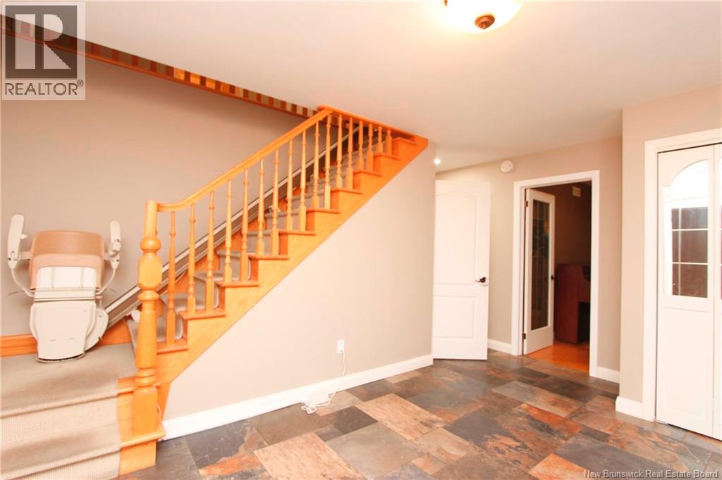 131 Wiggins Drive, Fredericton, New Brunswick E3A 5N7 - Photo 17 - NB129714