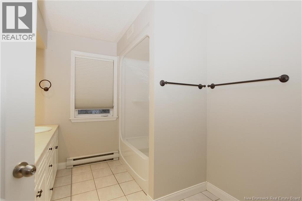 131 Wiggins Drive, Fredericton, New Brunswick E3A 5N7 - Photo 26 - NB129714